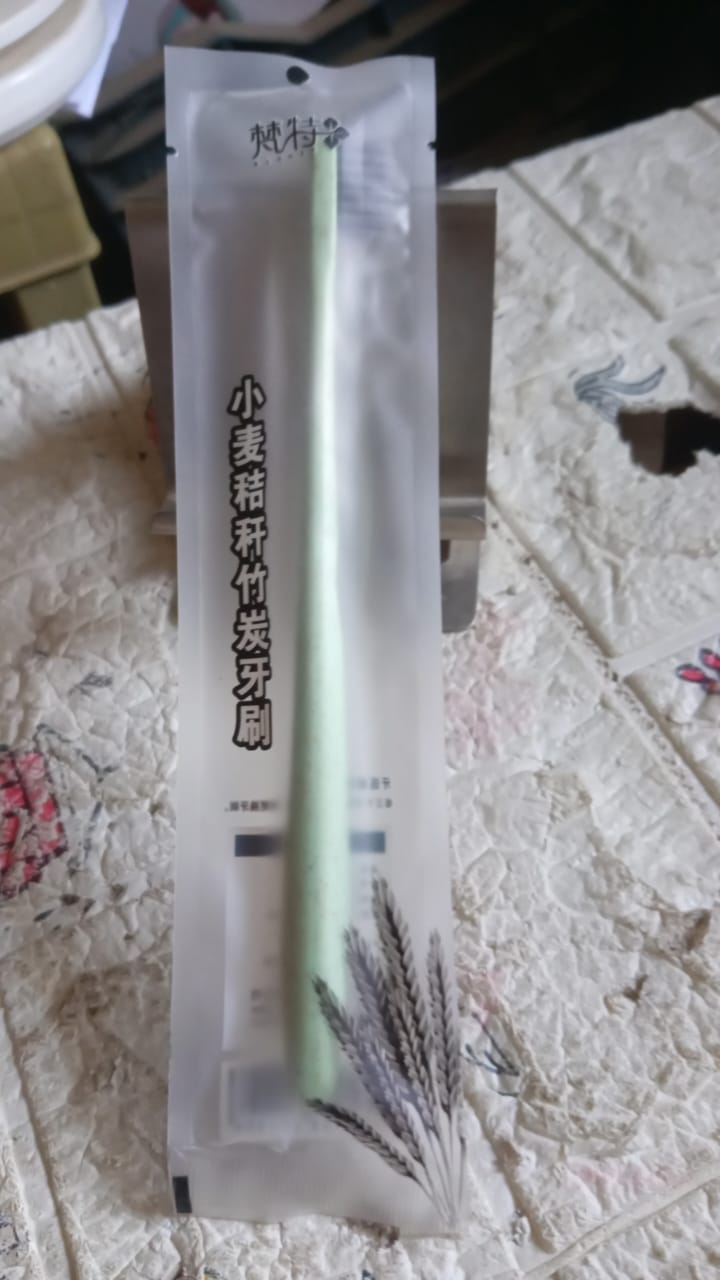 Wheat Straw Soft-Bristle Toothbrush for Deep Cleaning & Dental Care (1 Pc)